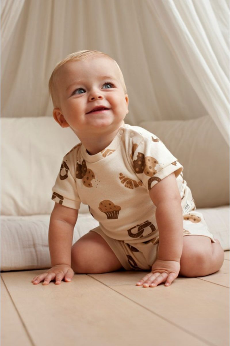 Feetje Shortama Cosy Crumbs offwhite, korte babypyjama